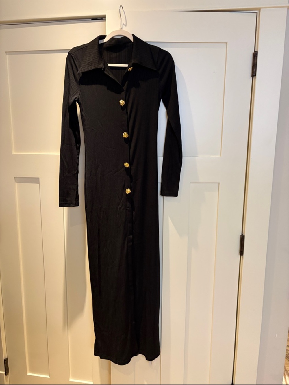 Women's Black Long Sleeve Button-Front Maxi Dress